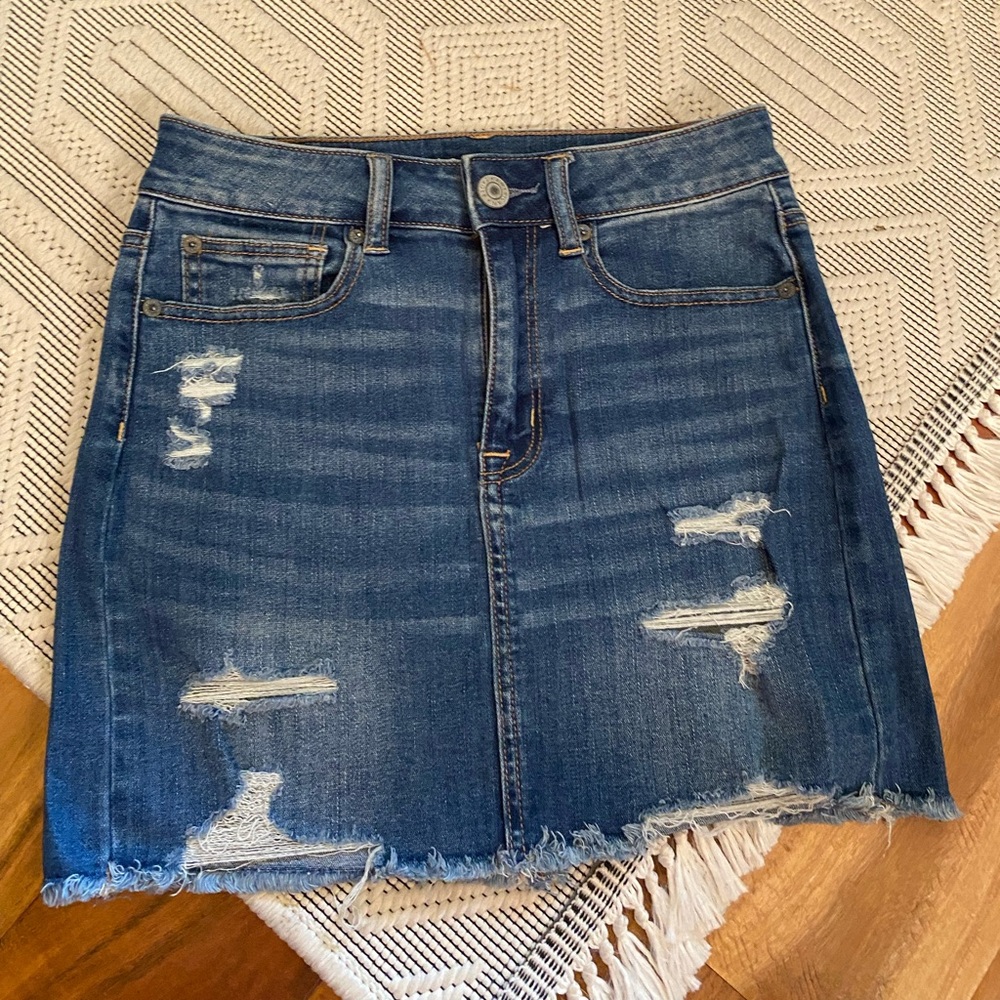 NWOT American Eagle Outfitters Blue Distressed Hi-Rae Mini Skirt